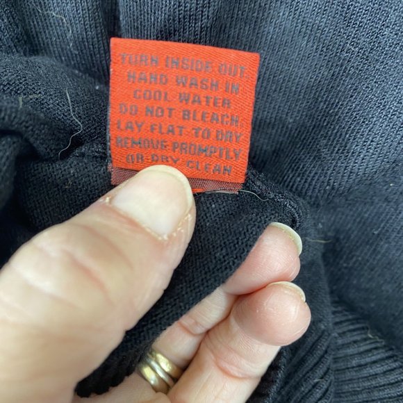 VINTAGE RED -- Sweater, Black & White, White Trim, Fuzzy Neck Detail, 3/4 Sleeve - Picture 9 of 12